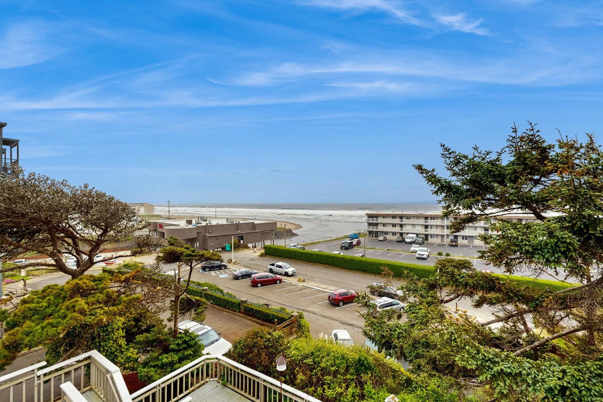 Far View Villa Lincoln City Exterior photo